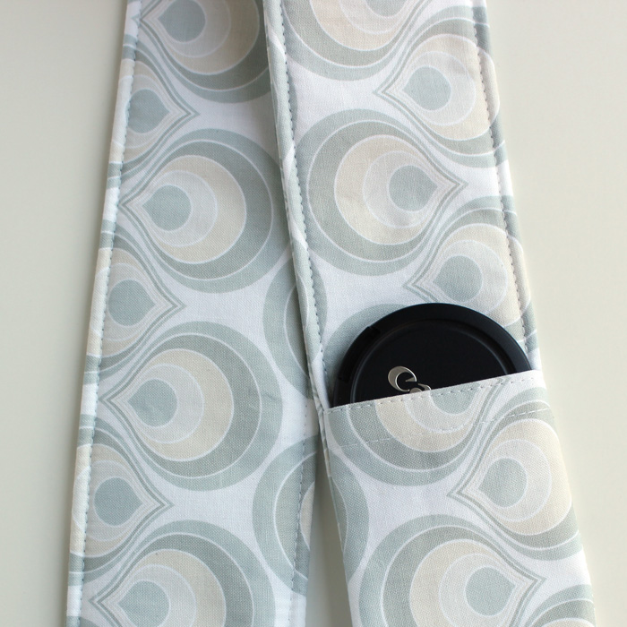 DSLR Camera Strap Cover - Padding and Lens Cap Pocket - Grey Cream Drop